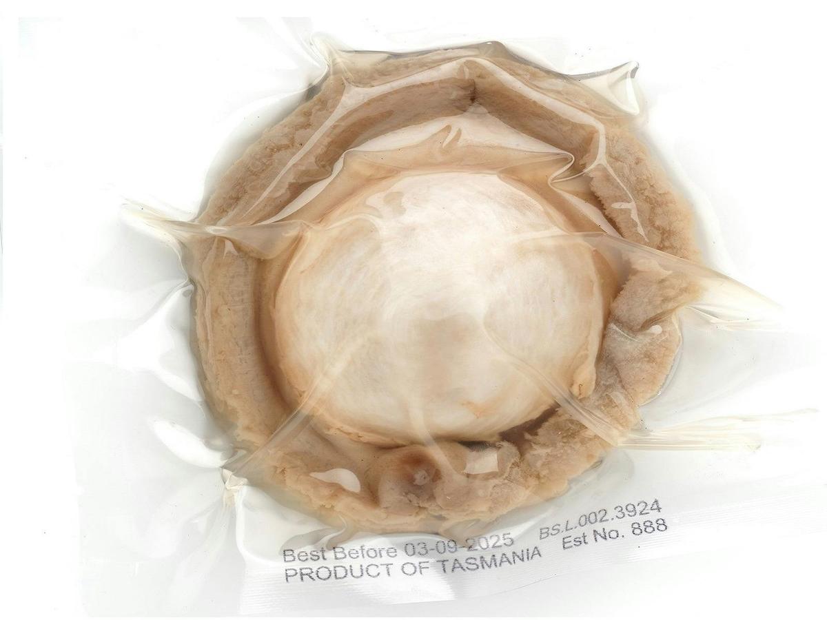 Retort cooked wild caught blacklip abalone