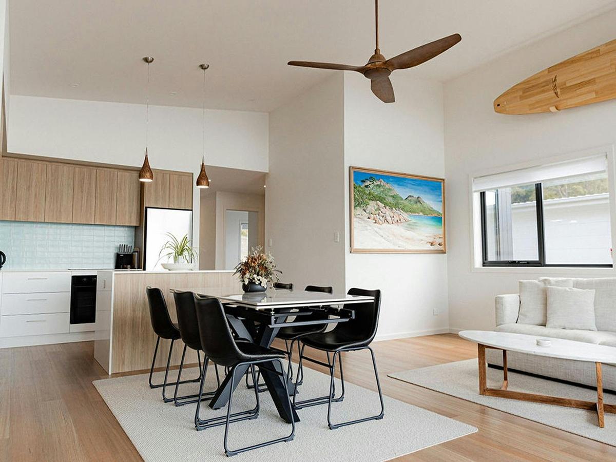 Dining/Kitchen