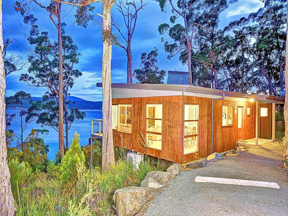 Stewarts Bay Lodge