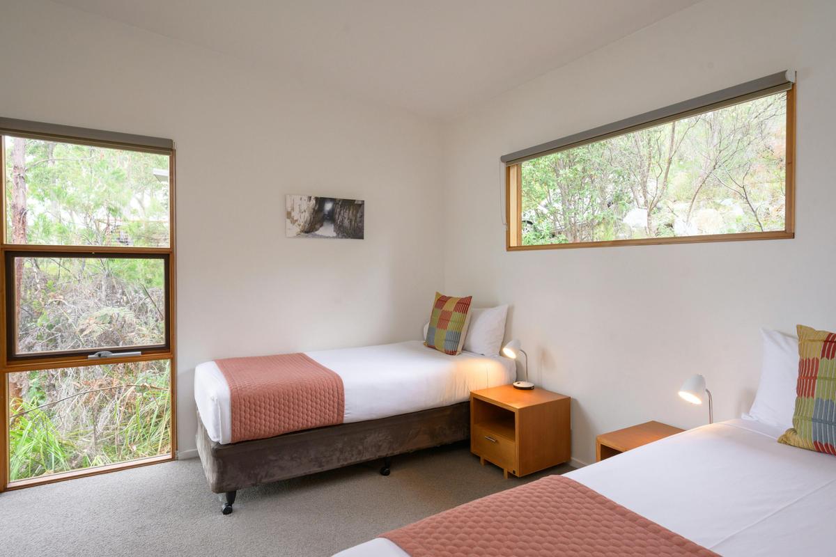 Deluxe Spa Cabin Water View