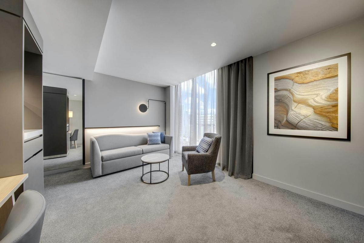 Deluxe Suite