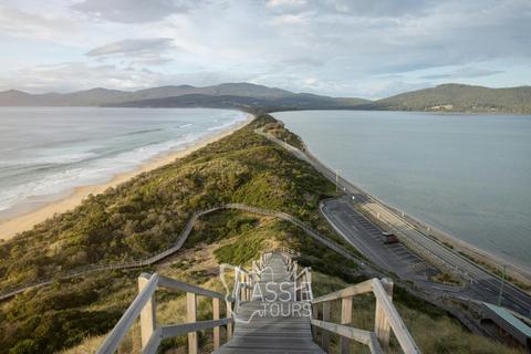 5 Day Island Icons Day Tour Bundle - Cradle Mountain, Wineglass Bay, Port Arthur, Bruny Island, and