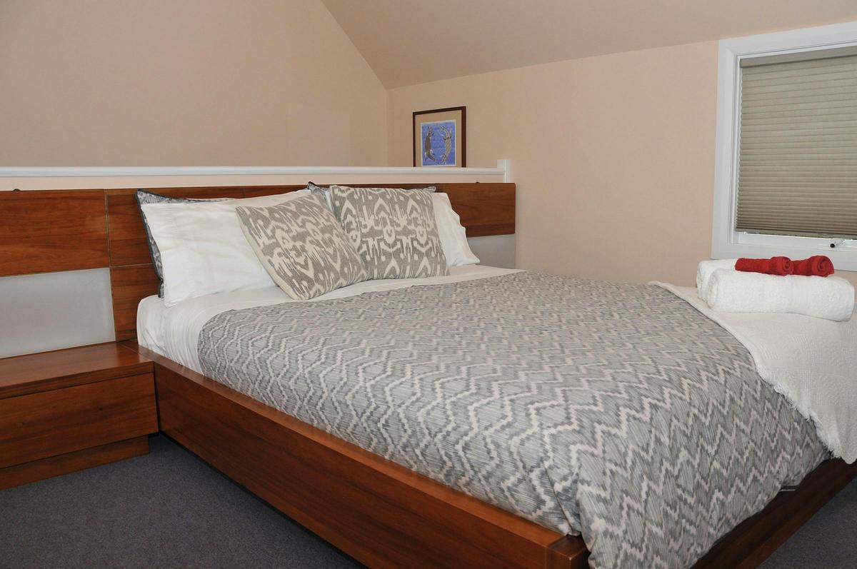 The Gardens Apartment Hobart - Bed