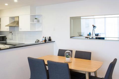 Apartment (3 Bedroom)