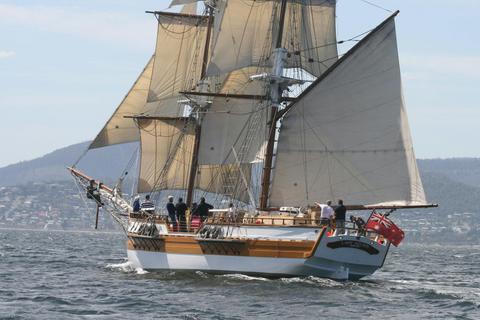 90 minute Tall Ship Harbour Sails - From Hobart
