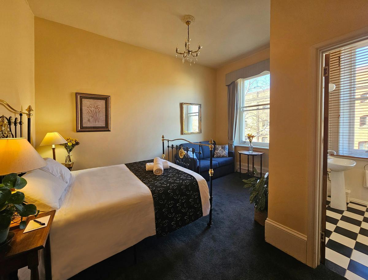 Ensuite Room