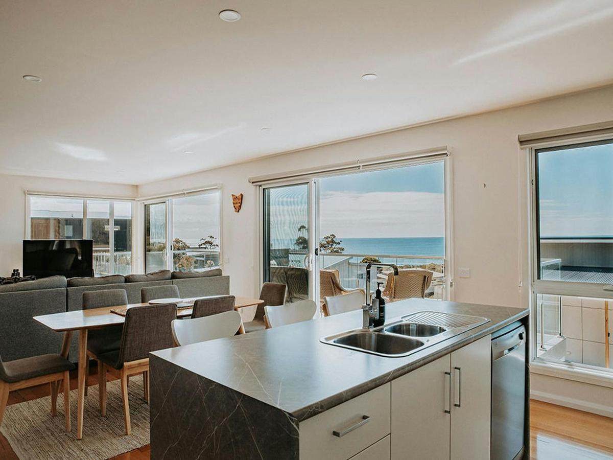 Kitchen/Dining/Lounge