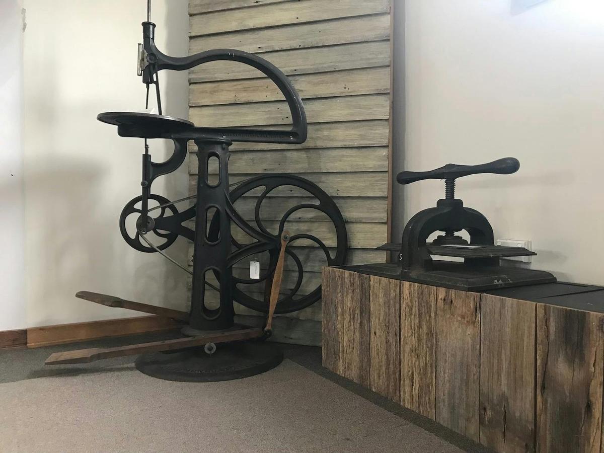 Cast iron machinery