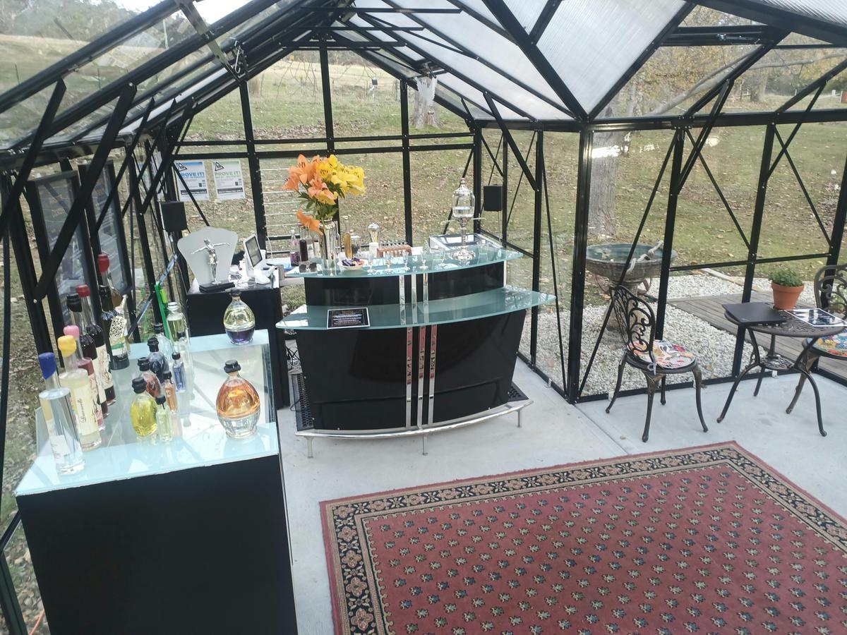 Glasshouse cellardoor