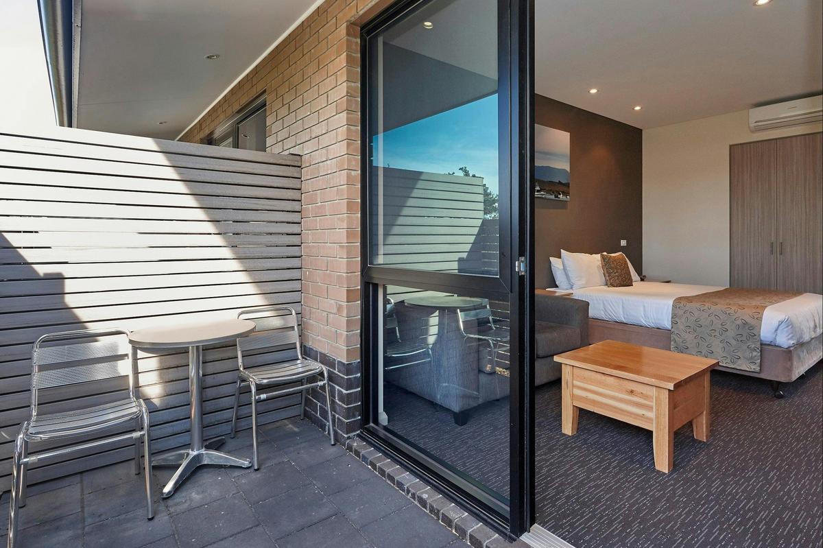 Ensuite room (Queen)