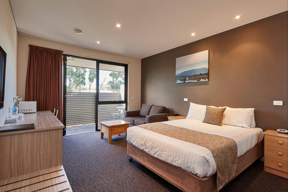 Ensuite room (Queen)