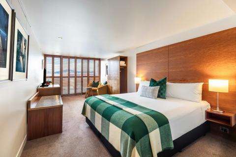 Deluxe Spa Rooms