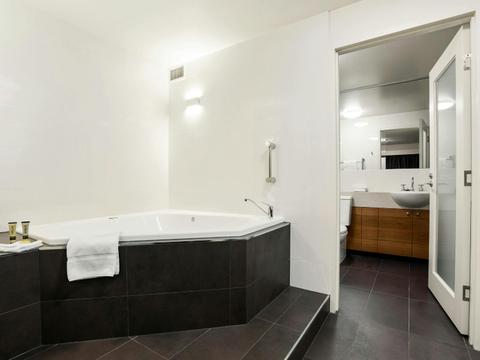 Deluxe Spa Apartment