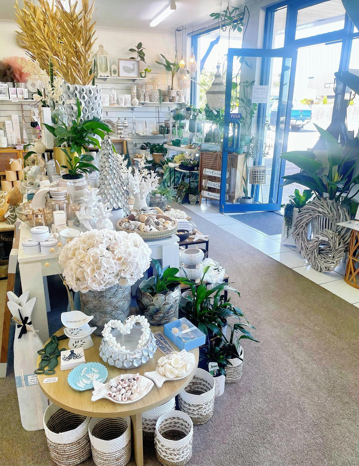 Lovely homewares and gifts in The Sea Merchant Penguin. Visually stunning homewares and gifts Beachy