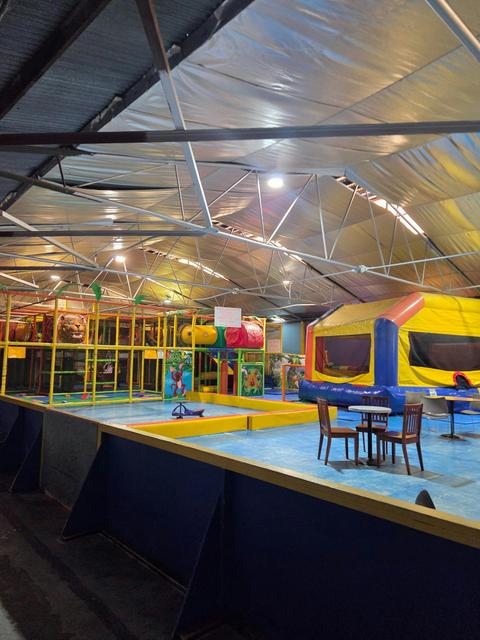 Woody's Skate & Play