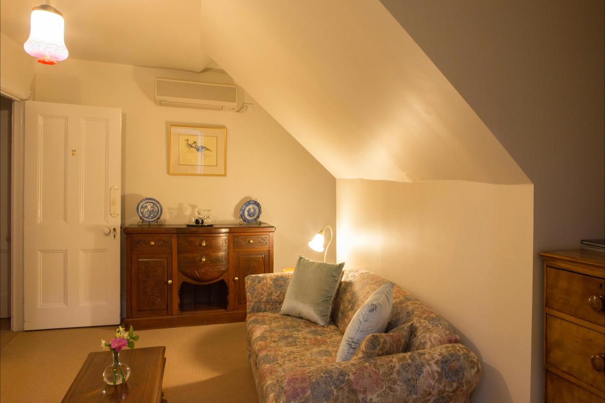 Upstairs Queen Suite