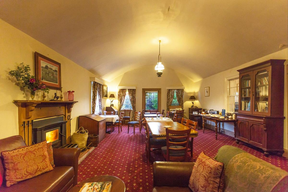 The dining room at The Racecourse Inn, Longford