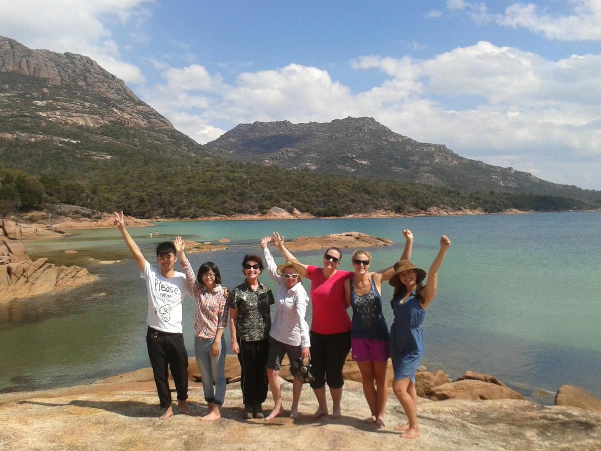 Wineglass Bay & Freycinet National Park tour