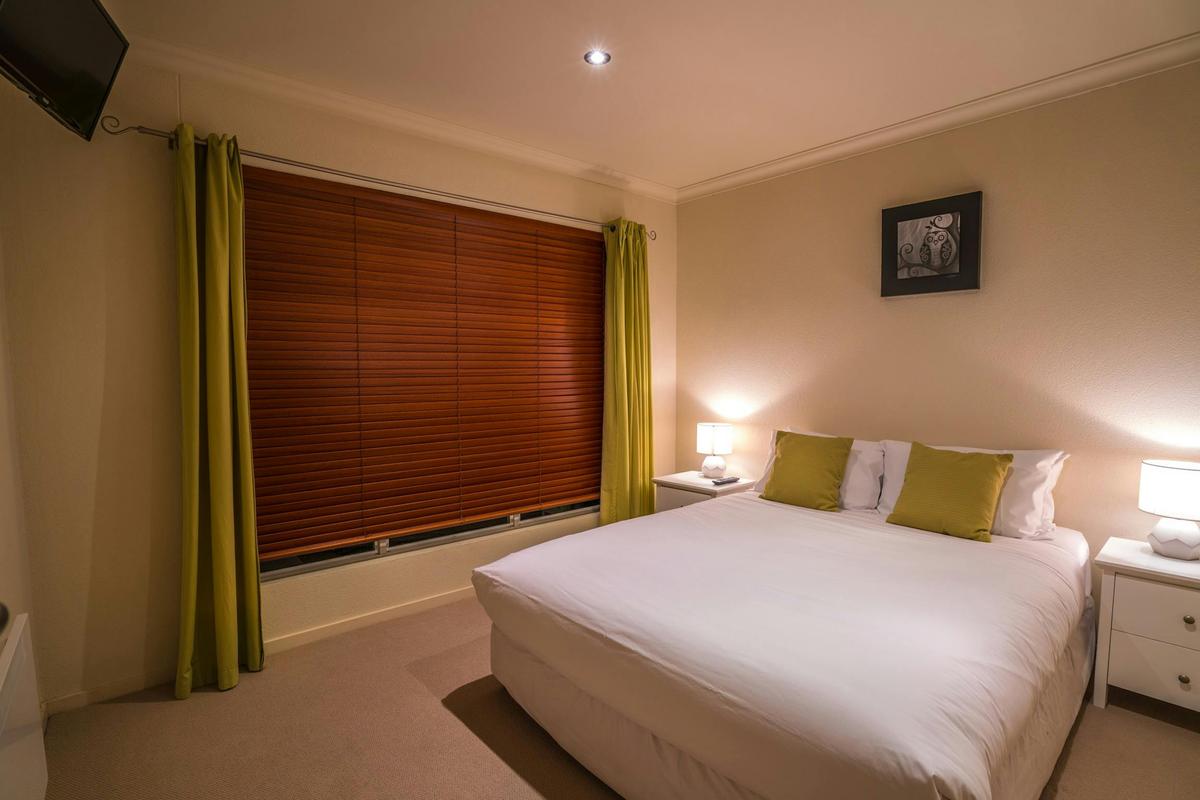 Villa Jasper Bay of Fires - Master Bedroom