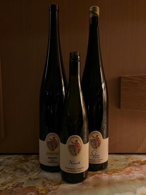 Wellington and Wolfe Wines