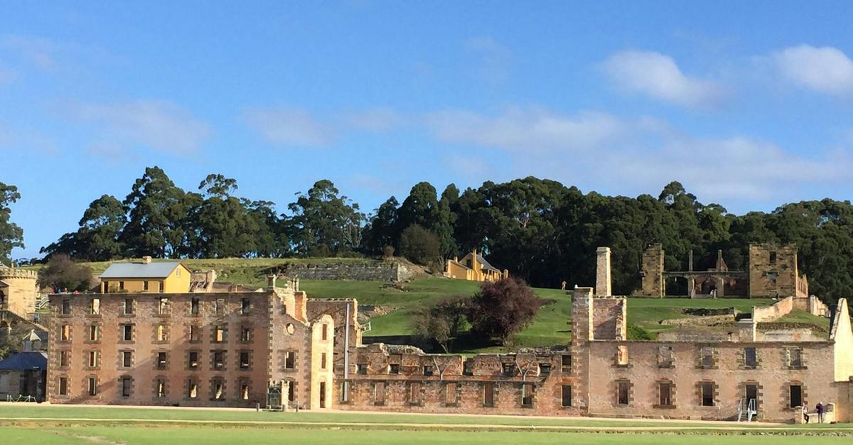 4-Day Tasmania Highlights Tour (Charter)