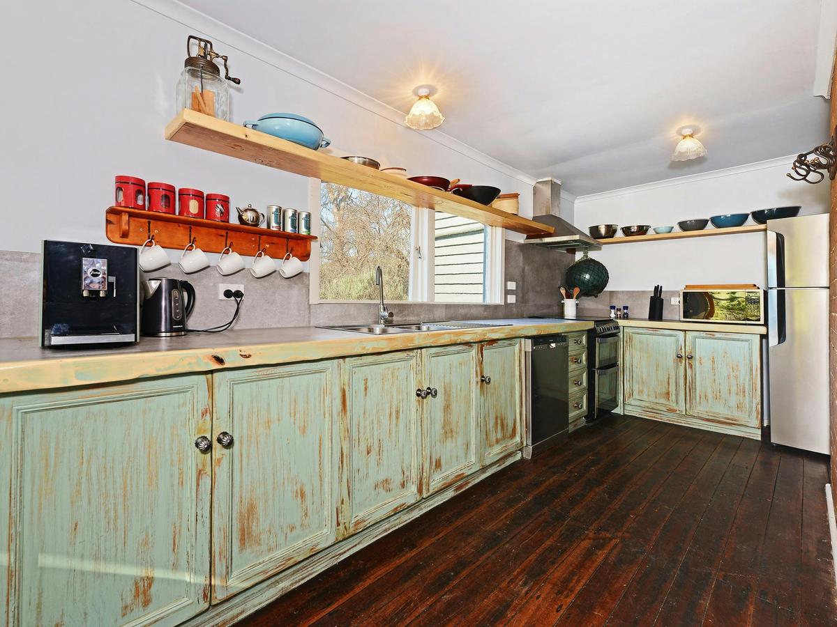 Ventnor Guest House, kitchen