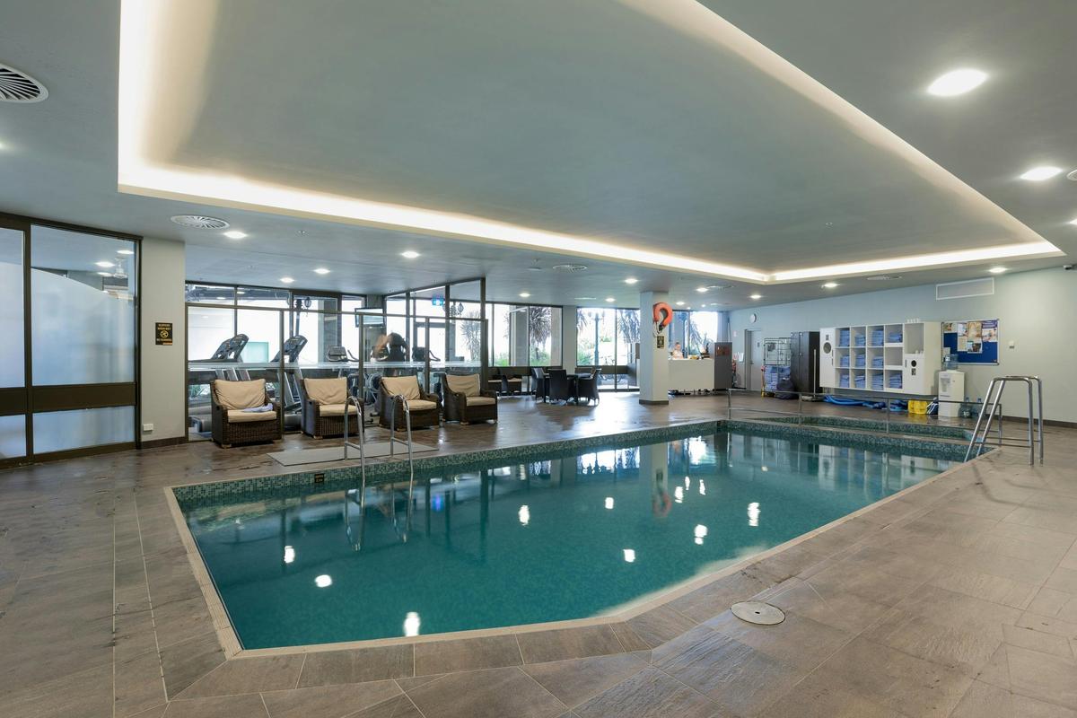 Wrest Point pool