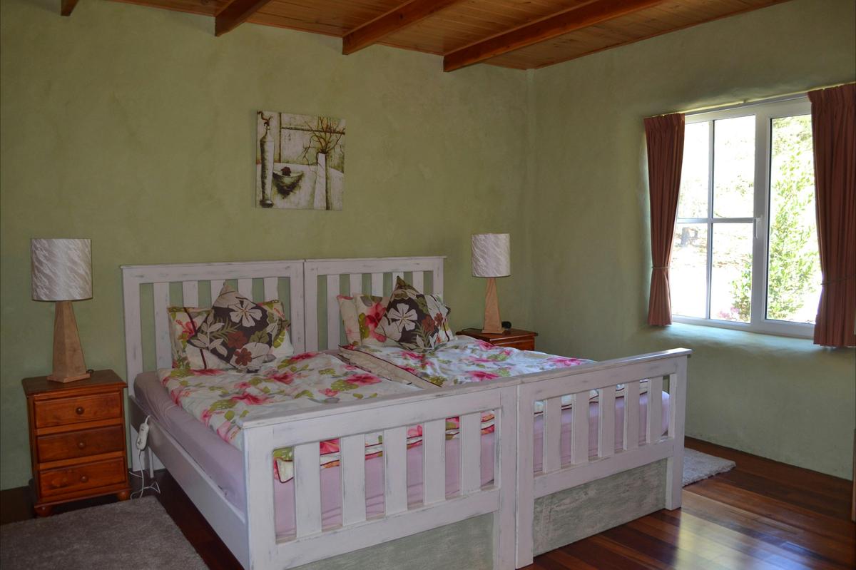 Strawbale Cottage second bedroom