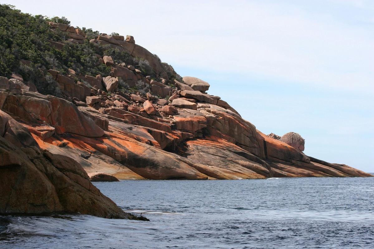 Wineglass Bay Cruises - Vista Lounge BYO Lunch