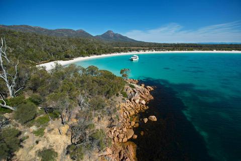 Wineglass Bay Cruises - Sky Lounge