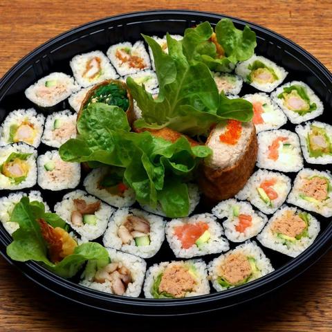 Pho Plus Gallery Cafe