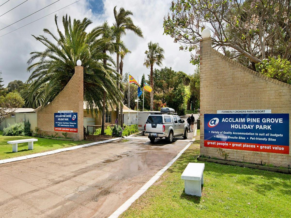 Main Entrance to the park