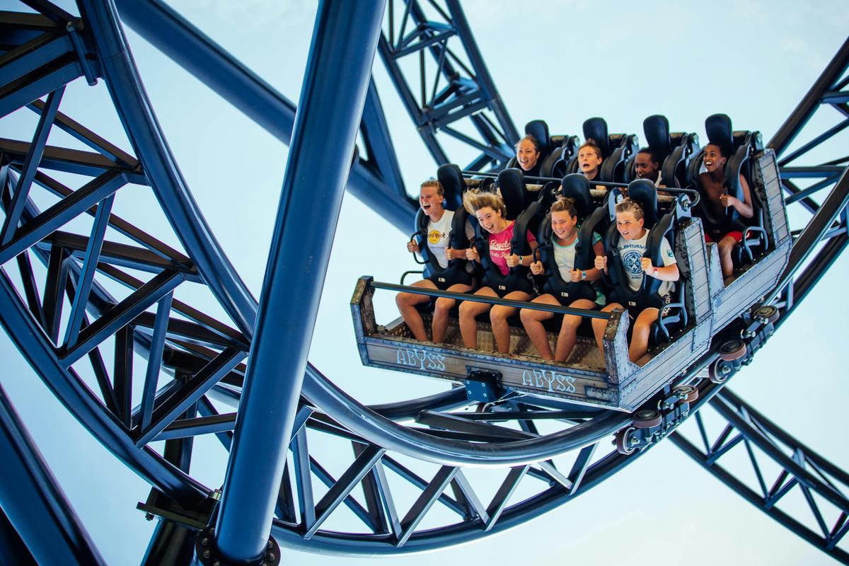 Abyss Rollercoaster