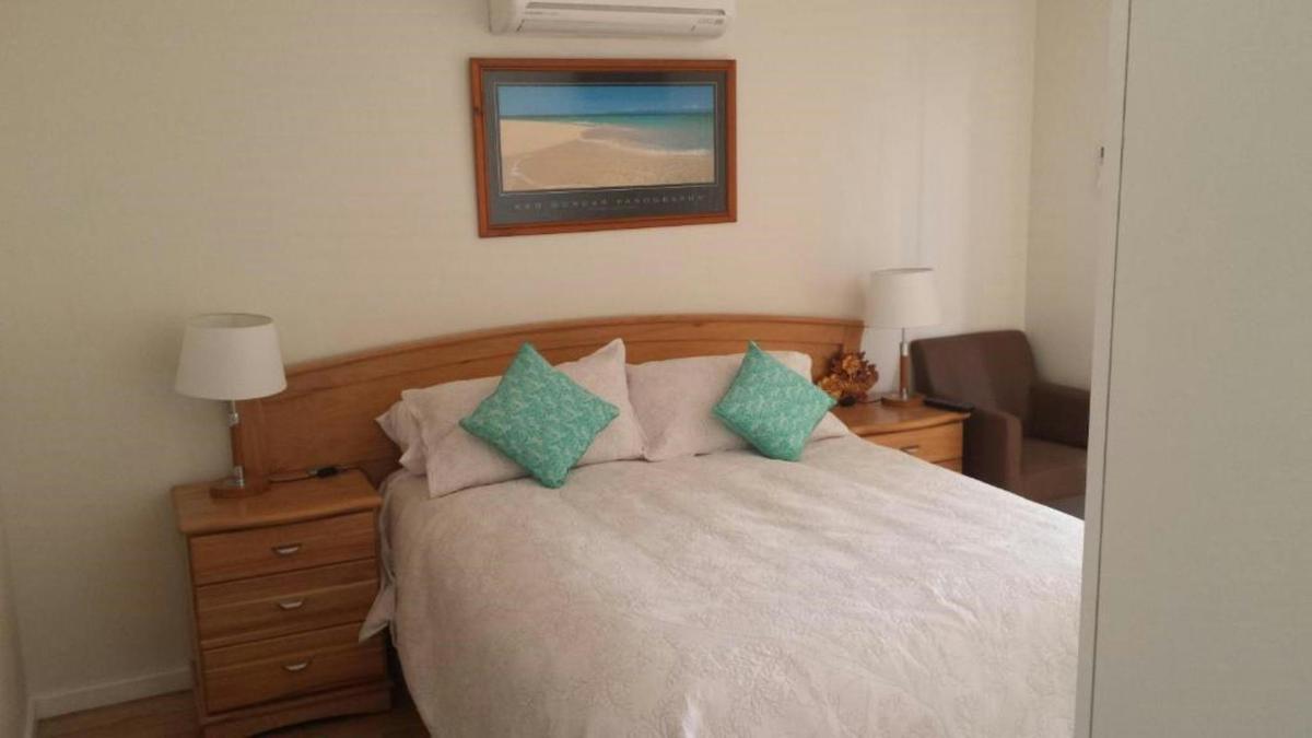 Alexander Drive B&B, bedroom