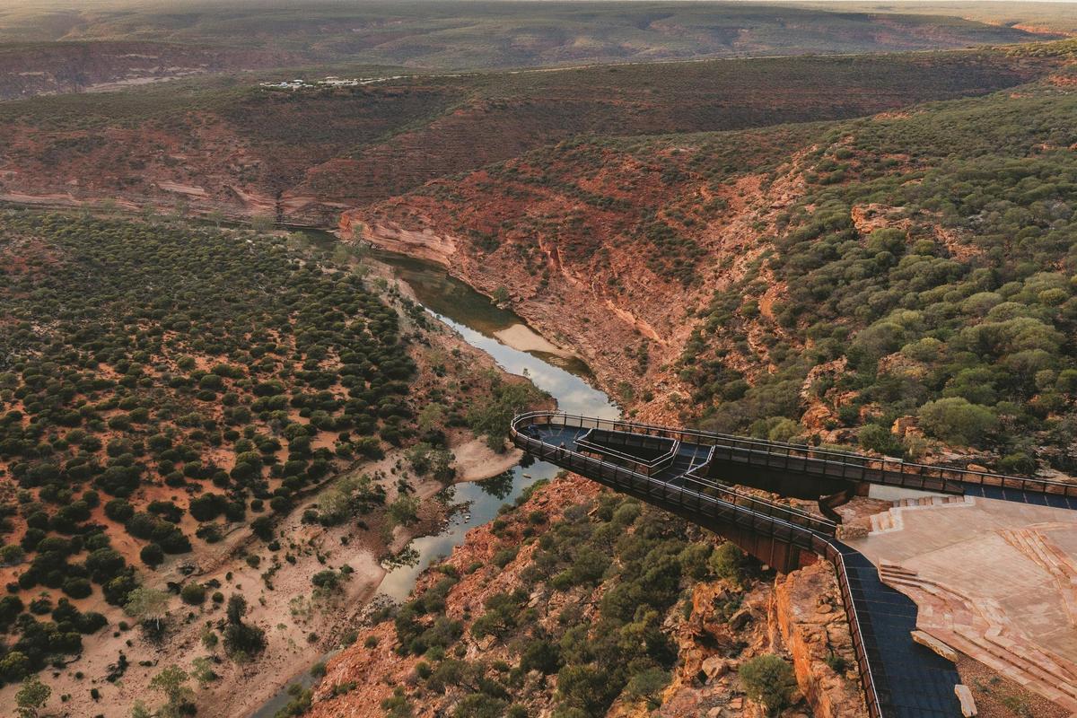 14 Day Experience Extraordinary WA - Along the Coast from Broome to Perth