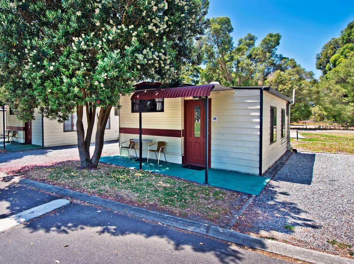 Budget Ensuite Cabin