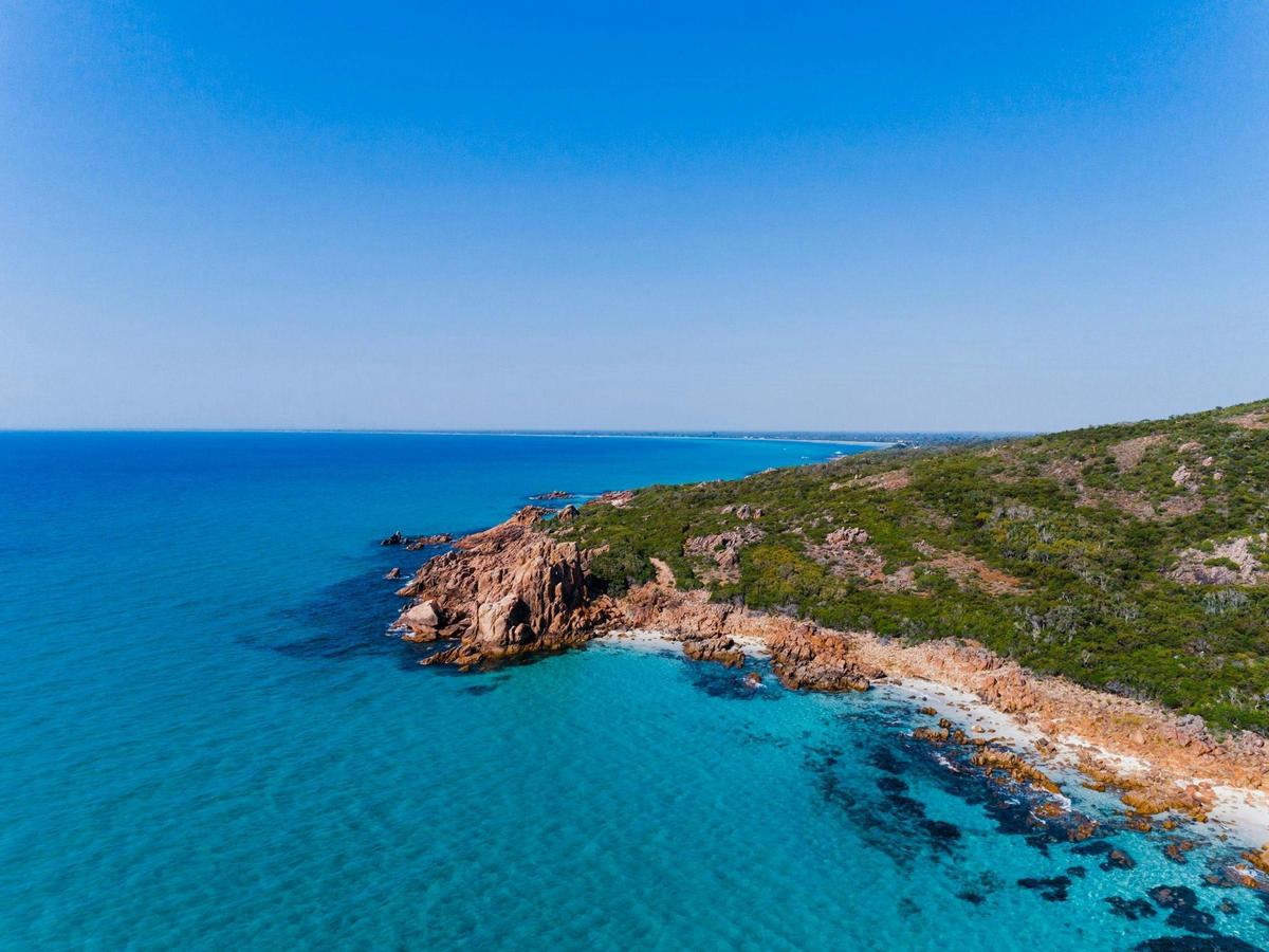 Castle Rock Bay