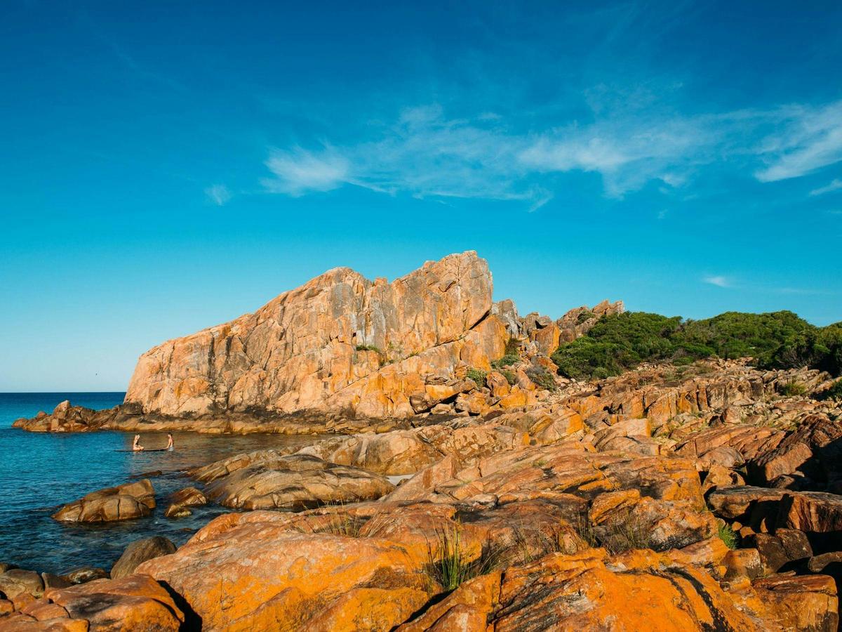 Castle Rock Bay