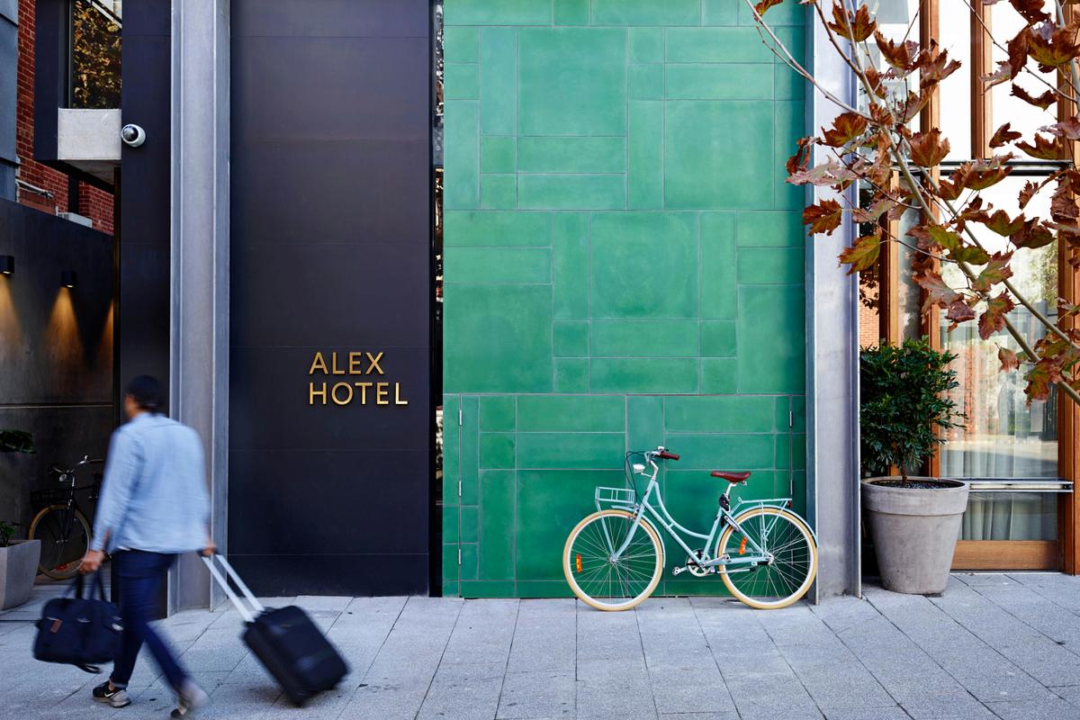 Alex Hotel exterior
