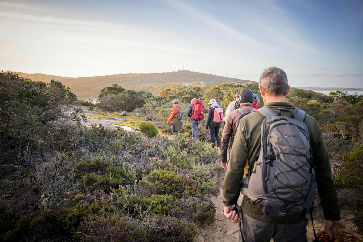 hiking to Uredale point