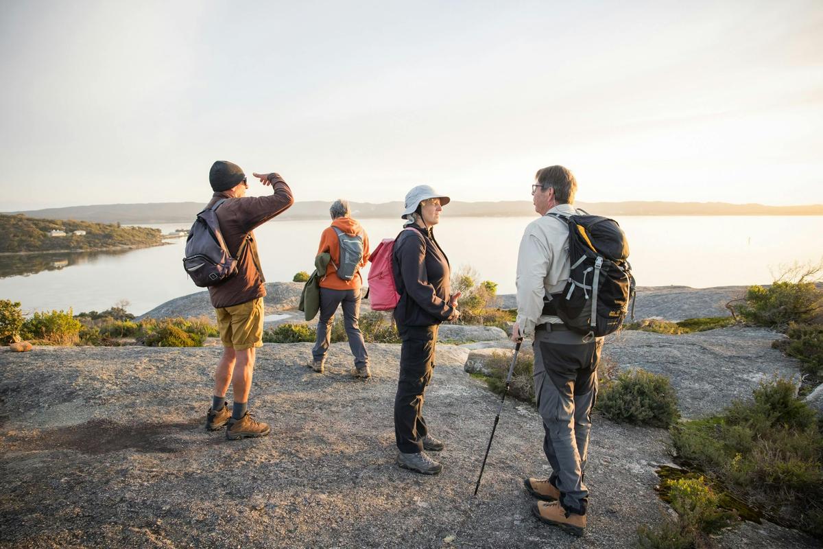 Twilight Hike and Bush tucker