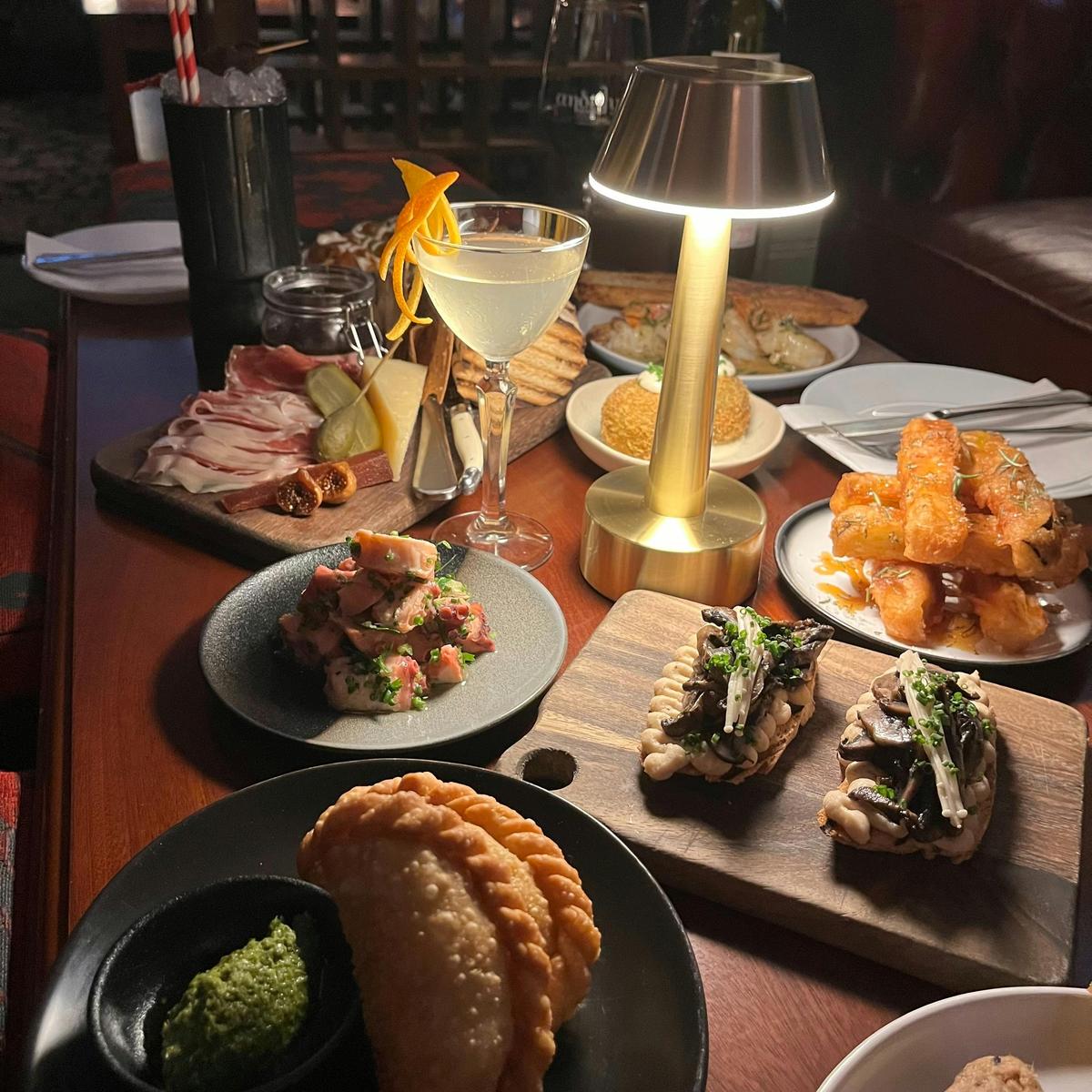 Tapas & Cockails
