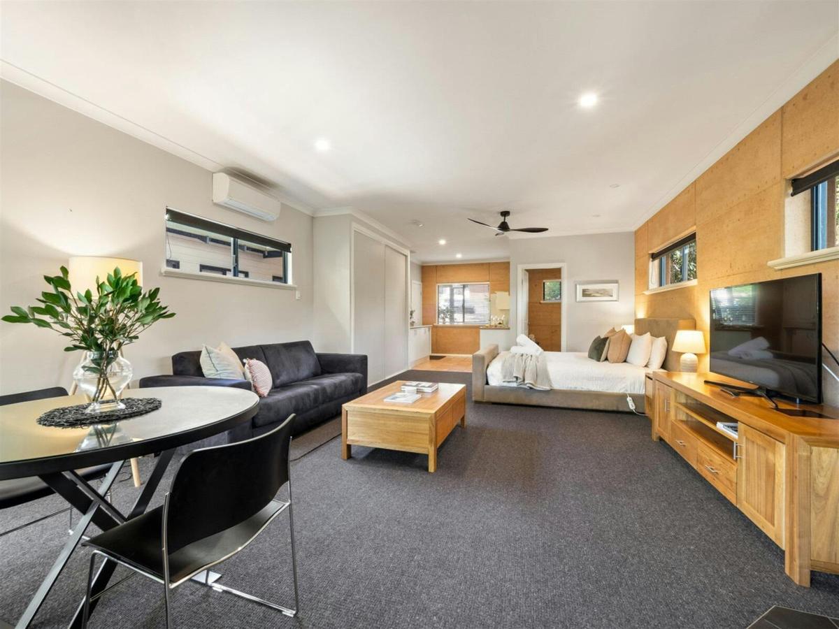 Aroha Dining and Living Room