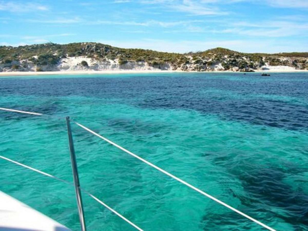 Full Day Quokka and Rock Lobster Rottnest Island Boat Tour