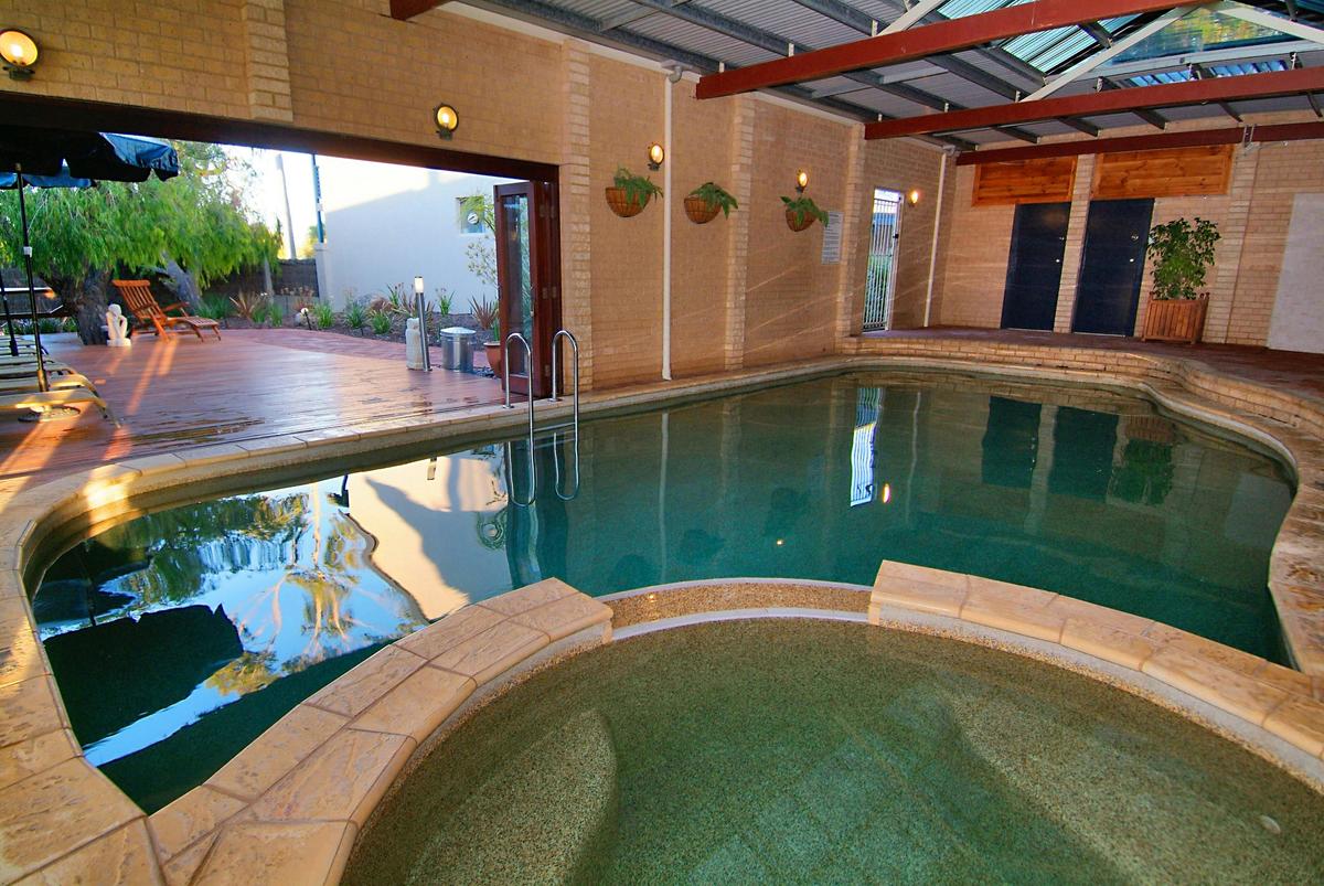 Heated indoor pool and pool spa