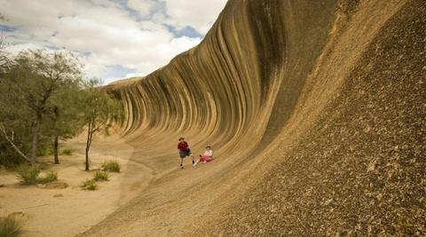Wave Rock Tour