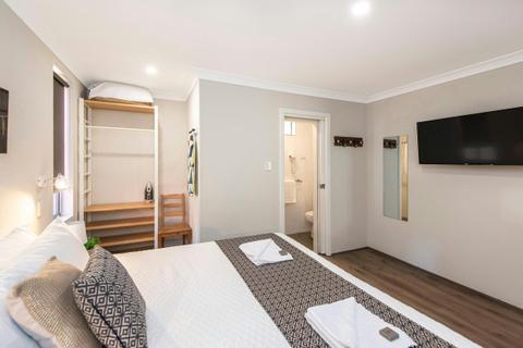 Family Chalet 6 (1 Bedroom)