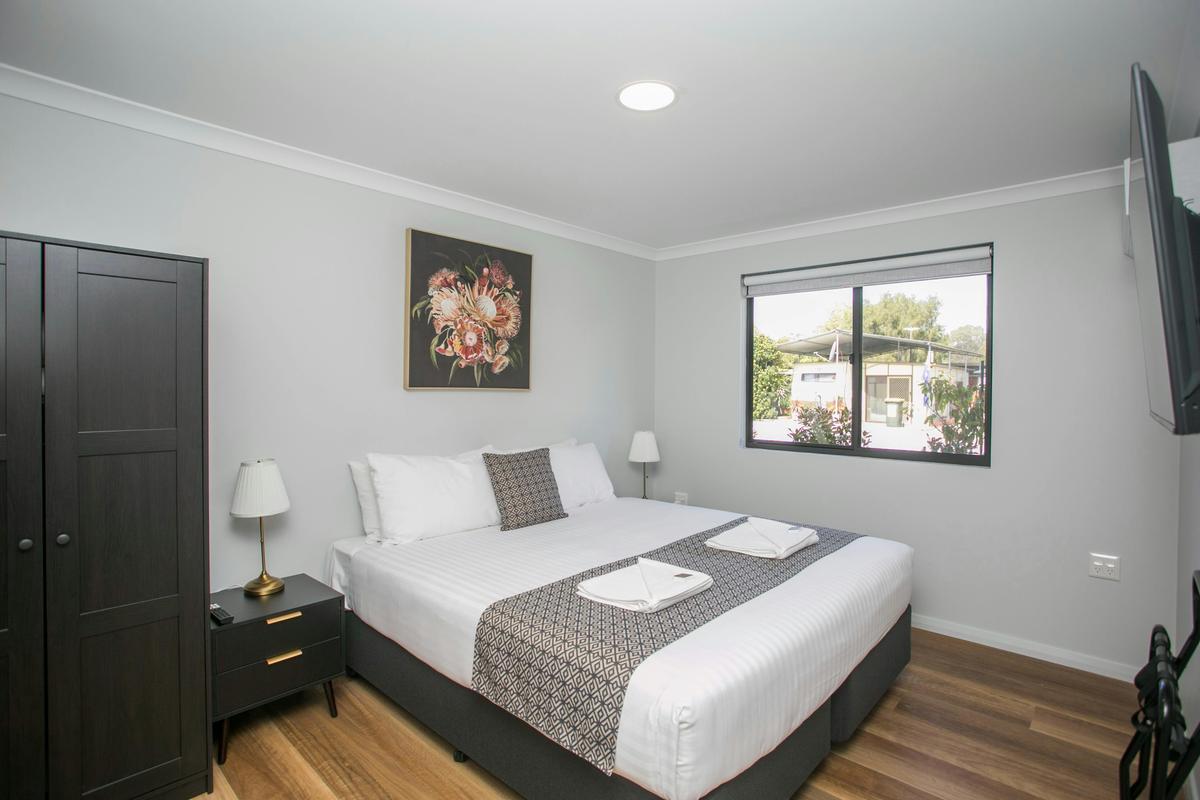 Family Chalet 5 Pet Friendly - Wheelchair Accessible
