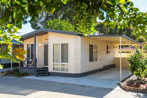 Deluxe Family Cabin