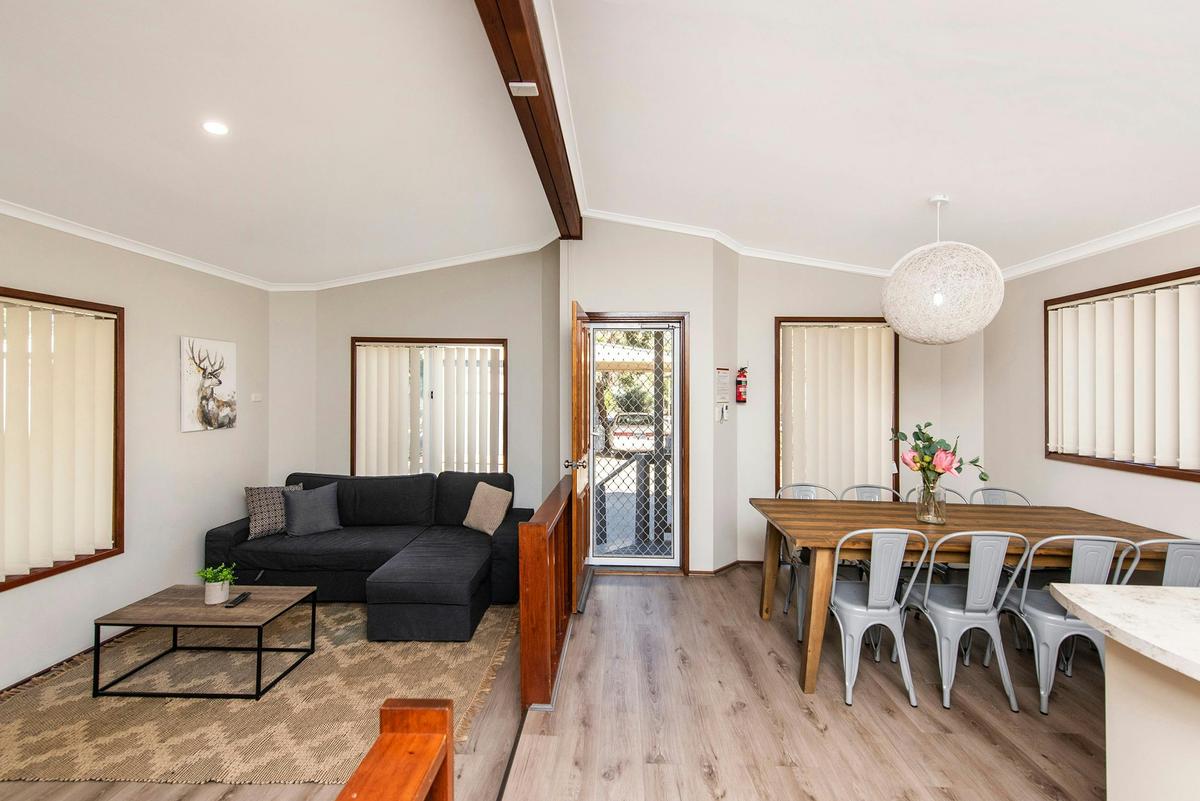 Deluxe Family Cabin